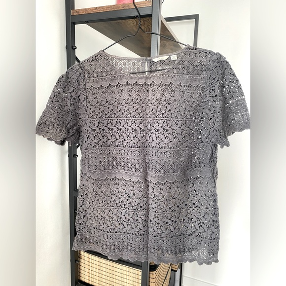 Jack Wills lace top in grey colour. Size: 8 (US) - Picture 1 of 6